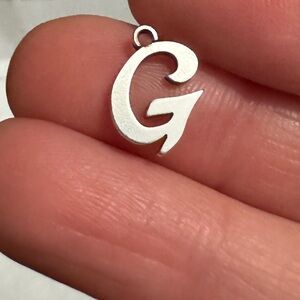 Small script ‘G’
